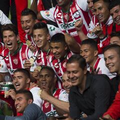 Necaxa empata a Chivas en títulos de Copa