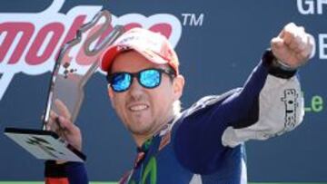 Jorge Lorenzo, en el podio de Le Mans como ganador.