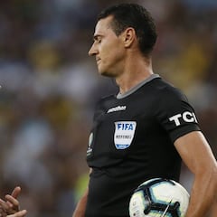 Wilmar Roldán será el árbitro del duelo entre Chile y Perú