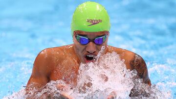 Serrano y Giraldo clasifican a las finales de mariposa en natación