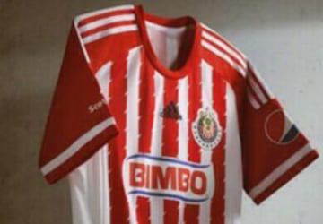 Chivas se mantiene con su tradicional rojiblanco para sus duelos de local en la Liga MX.