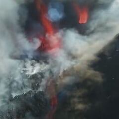 La Palma eruption: drone takes stunning images of lava flow