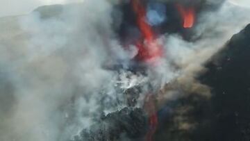 El volcán a vista de dron: así sigue la erupción en La Palma