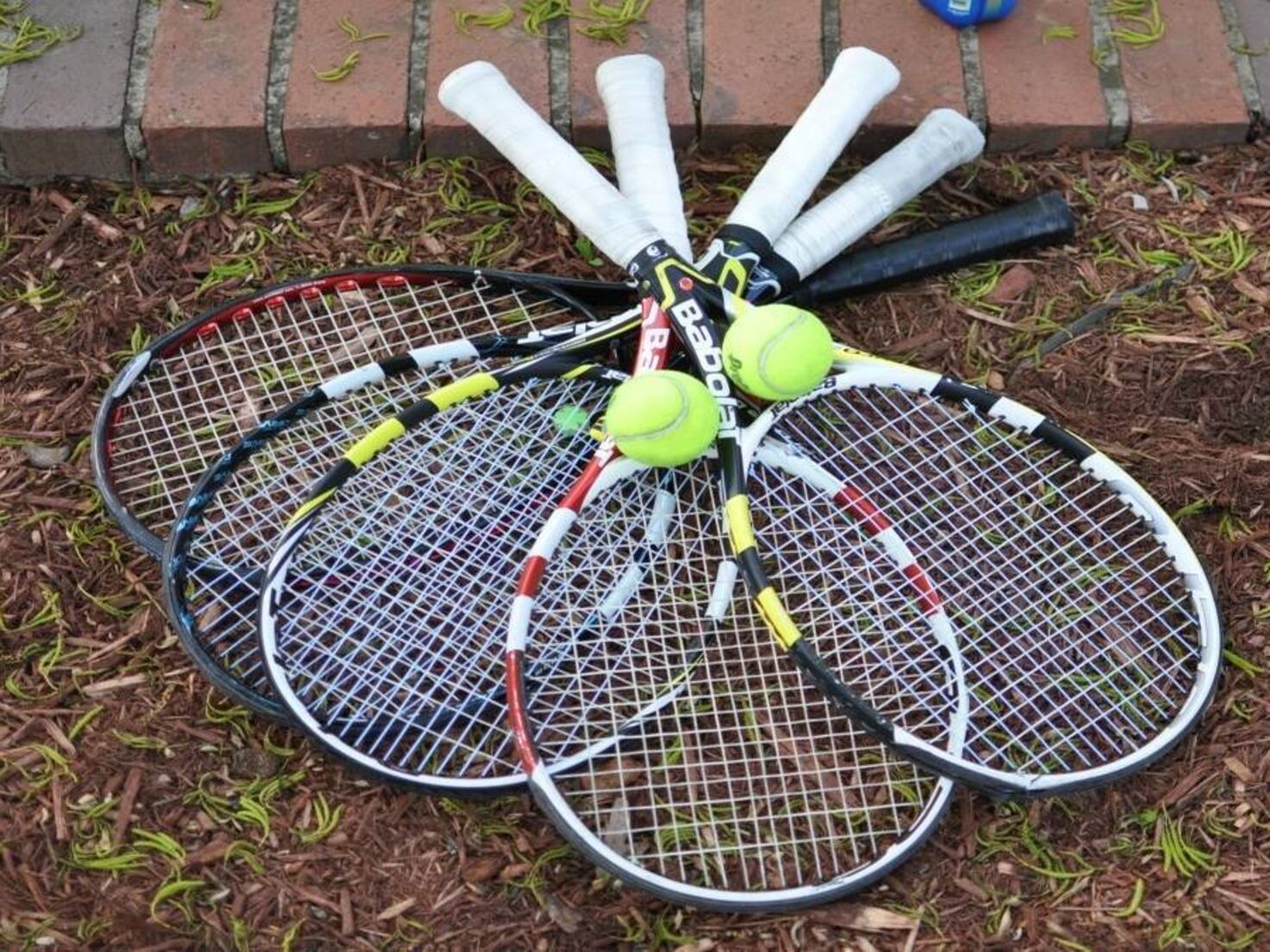 Cuáles son los beneficios de jugar al tenis y cuál es la edad ideal para  comenzar a practicarlo