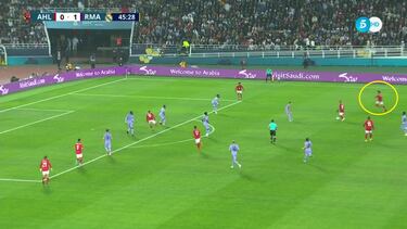 La pereza defensiva de Vinicius