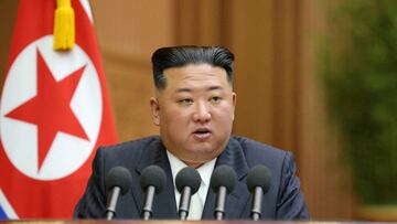 FILE PHOTO: North Korea's leader Kim Jong Un addresses the Supreme People's Assembly, North Korea's parliament, which passed a law officially enshrining its nuclear weapons policies, in Pyongyang, North Korea, September 8, 2022 in this photo released by North Korea's Korean Central News Agency (KCNA).   KCNA via REUTERS    ATTENTION EDITORS - THIS IMAGE WAS PROVIDED BY A THIRD PARTY. REUTERS IS UNABLE TO INDEPENDENTLY VERIFY THIS IMAGE. NO THIRD PARTY SALES. SOUTH KOREA OUT. NO COMMERCIAL OR EDITORIAL SALES IN SOUTH KOREA./File Photo