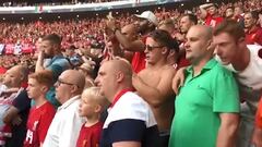 De los nervios a la emoción: así celebraron los hinchas del Liverpool el gol de Salah