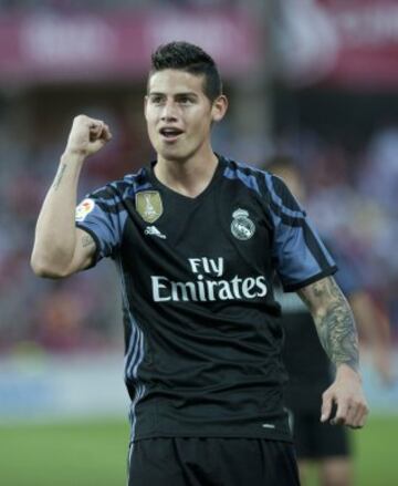 James se despacha con un doblete ante Granada
