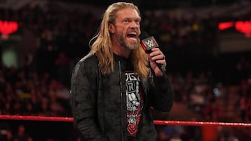 Edge, en Raw.
