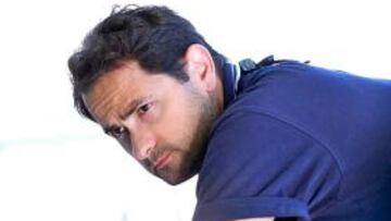 El francés Fabrice Pellerin y abajo, fachada del complejo Jean Bouin.