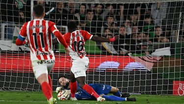 Iñigo Vicente se pide otra ronda