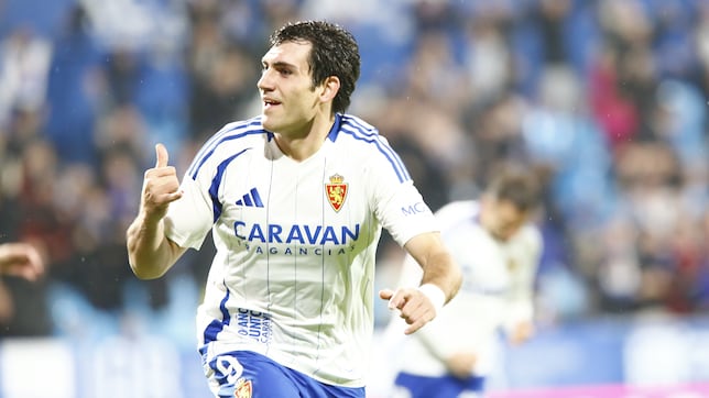 Iván Azón se cuela en la agenda de delanteros del Rayo