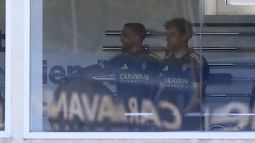 Rober y Keidi Bare se ejercita en el gimnasio.