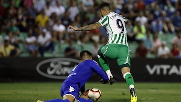 Suplentes y canteranos del Betis golean fácilmente al Mérida