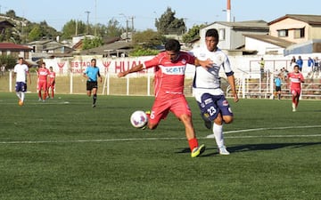 Deportes Concepción y Naval han sido locales en Primera B, en el renovado estadio Municipal de Hualpen, el cual tiene a los hinchas a sólo una pequeña reja de distancia.