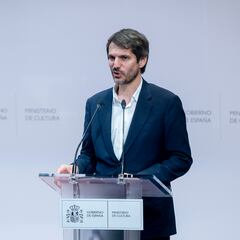 “Ha sido una hostia para el Gobierno”: un micro abierto pilla al ministro Urtasun