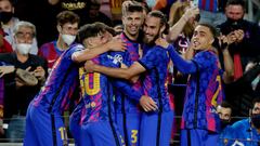 BARCELONA, SPAIN - OCTOBER 20: Gerard Pique of FC Barcelona celebrates 1-0 with teammates during the UEFA Champions League  match between FC Barcelona v Dinamo Kiev at the Camp Nou on October 20, 2021 in Barcelona Spain (Photo by David S. Bustamante/Soccr