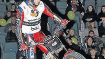 <b>CAMPEÓN. </b>Bou logra su primer título mundial con 20 años.