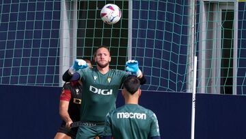 Conan Ledesma revueva por el Cádiz.