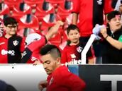 El emotivo gesto de 'Lolo' Reyes con un hincha de Atlas