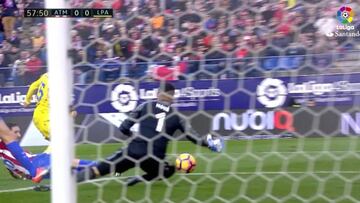 ¿No está Oblak? No pasa nada... ¡Parada salvadora de Moyá!