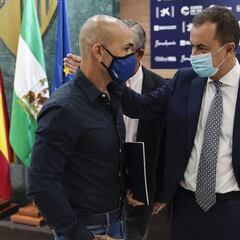 Gaspar elogió a Muñoz: “Tiene unos huevos muy grandes”