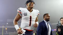 Chicago Bears quarterback Justin Fields had 281 yards and 2 touchdowns in their victory over the New England Patriots to put an end to their losing streak.