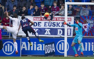 Eibar 0 - Real Madrid 2. Ni brillantez ni sufrimiento