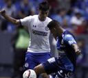 Felipe Mora anota en duelo marcado por las expulsiones
