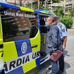 Aislados ocho policías de Lleida tras ser escupidos por un detenido con coronavirus