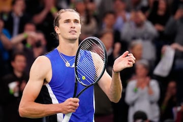 Germany's Alexander Zverev celebrates after winning against Netherlands' Tallon Griekspoor at the end of their men's singles match on day three of the Paris ATP Masters 1000 tennis tournament at the Accor Arena - Palais Omnisports de Paris-Bercy - in Paris on October 30, 2024. (Photo by Dimitar DILKOFF / AFP)