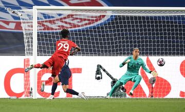 0-1. Kingsley Coman marcó el primer gol.