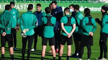 "Cuando fichas por el Racing ya sabes que tendrás mucha presión"