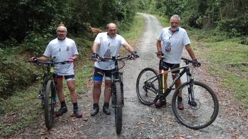 Comienza el asalto de Oiarzabal al Kilimanjaro en bicicleta