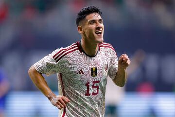 ATLANTA, GEORGIA - SEPTEMBER 12: Uriel Antuna #15 of Mexico reacts after scoring in the second half against Uzbekistan at Mercedes-Benz Stadium on September 12, 2023 in Atlanta, Georgia.   Todd Kirkland/Getty Images/AFP (Photo by Todd Kirkland / GETTY IMAGES NORTH AMERICA / Getty Images via AFP)