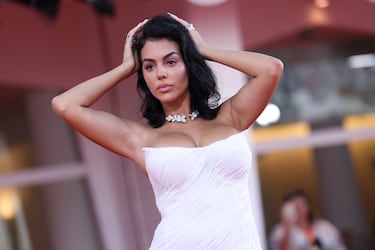 Georgina Rodríguez asiste a la alfombra roja del Premio "Diva E Donna" durante el 81.º Festival Internacional de Cine de Venecia, el 3 de septiembre de 2024 en Venecia, Italia.