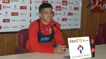 Hicham, jugador del Almería.