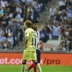 Sebastián Córdova, expulsado por pisotón sobre Vangioni