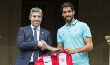 Raúl García se incorpora a las filas del Athletic de Bilbao.