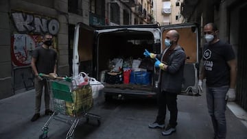 El barrio del Raval recibe 33 toneladas de solidaridad