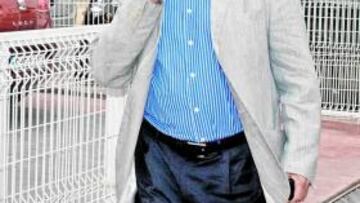 <b>FE CIEGA. </b>Samper confía en que el Murcia saldrá de abajo con la ayuda de todo el entorno.