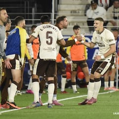 Lukovic amarga la fiesta del Huesca