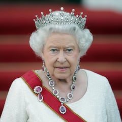 Want to ride like royalty? Queen Elizabeth II’s Range Rover heads to auction: here’s the expected price