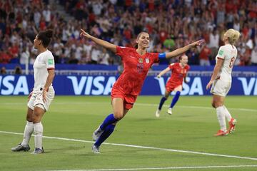Con su anotación, la delantera se convirtió en la primera jugadora de la historia que marca en la Copa del Mundo Femenina el día de su cumpleaños
