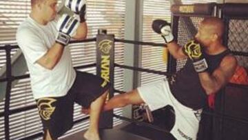 <b>EN FORMA. </b>Ronaldo en el ring durante un asalto de kickboxing.