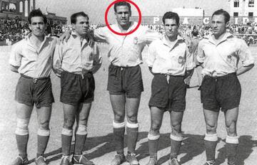 Este robusto delantero comenzó su carrera en Las Palmas donde jugó solamente una temporada, la mejor de su corta carrera, en 1951-52. Llegó al Atlético de Madrid tras un paso por el Zaragoza, pero solamente disputó cuatro partidos con el club rojiblanco en la 1954-55.