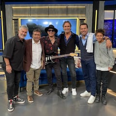 “Mi papá desde chico nos hizo hacer deporte, hoy juego tenis y hago buceo... Después de los 50 años es el gran secreto”