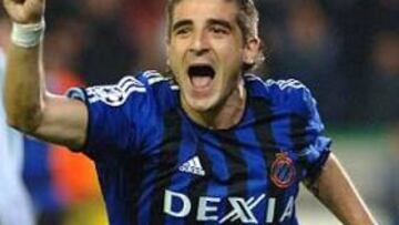 <b>¿DÓNDE CELEBRARÁ SUS GOLES?</b> El delantero madrileño tiene contrato con el Real Madrid hasta junio del 2007.