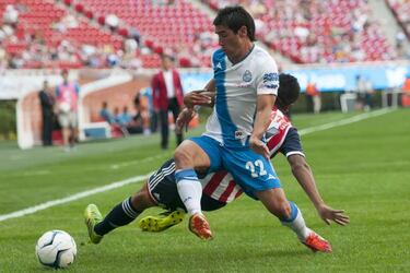 Las delanteras de Chivas y Pumas, frente a frente