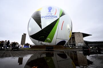 Soccer Football - Euro 2024 - Organisers Present the Official Match Ball - Maifeld, Berlin, Germany - November 15, 2023 General view of a giant replica of the Euro 2024 match ball 'Fussballliebe' REUTERS/Annegret Hilse